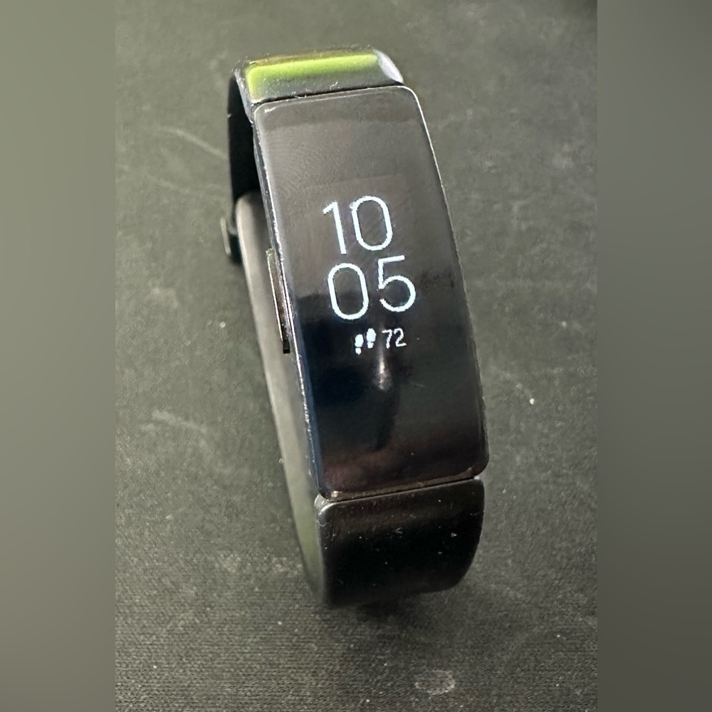 Fitbit Inspire HR - Fitness Tracker - Black (FB413) | Official Charger Included